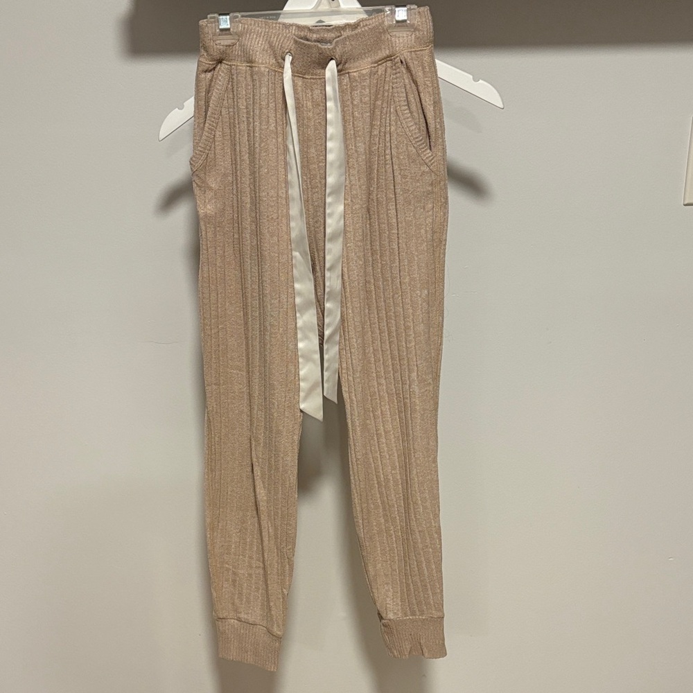 Abercrombie & Fitch ribbed lounge joggers.